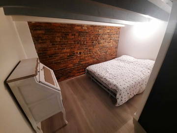 Roomlala | Town Center House - Quarto com Chuveiro Privado