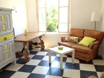 Roomlala | Townhouse - Furnished 3-room apartment for rent, ideal for 2 students