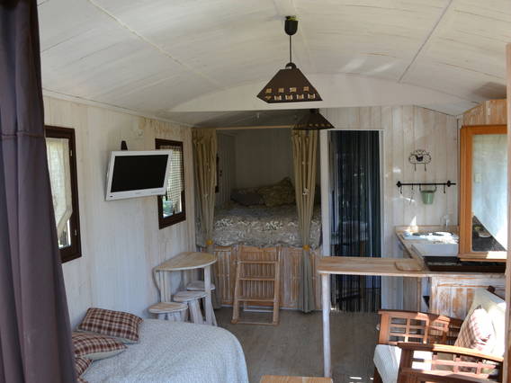 Habitaciones De Huéspedes Saint-Christophe-Vallon 48834-2