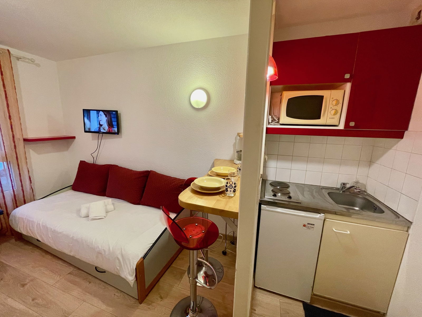 Estudio Independiente Lyon 48244