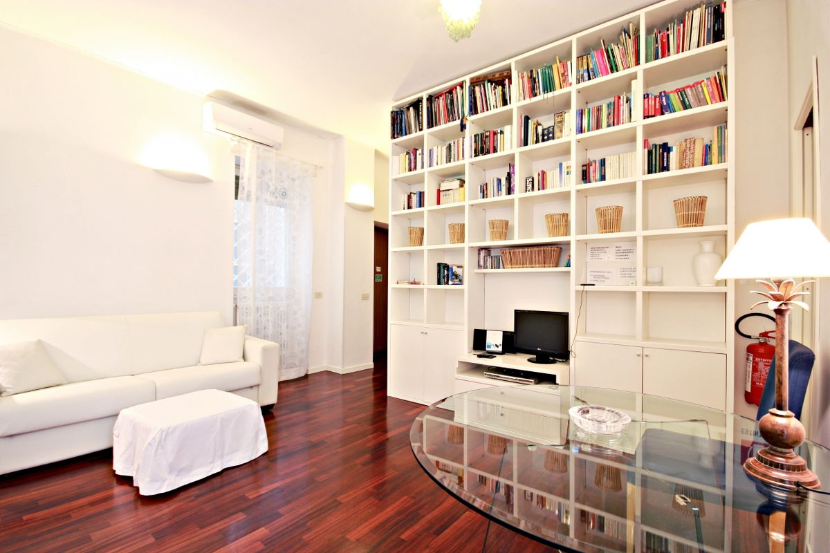 Independent Studio Roma 157623