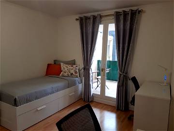 Roomlala | Très Grand Appartement En Colocation, Haute Qualité, Meublé,