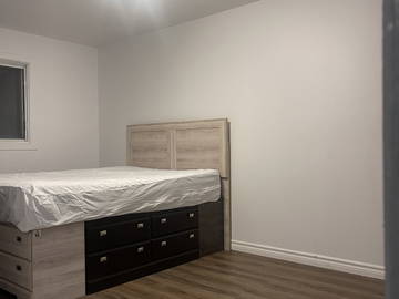 Colocation à louer à Montréal - photo 1 : chambre-1
