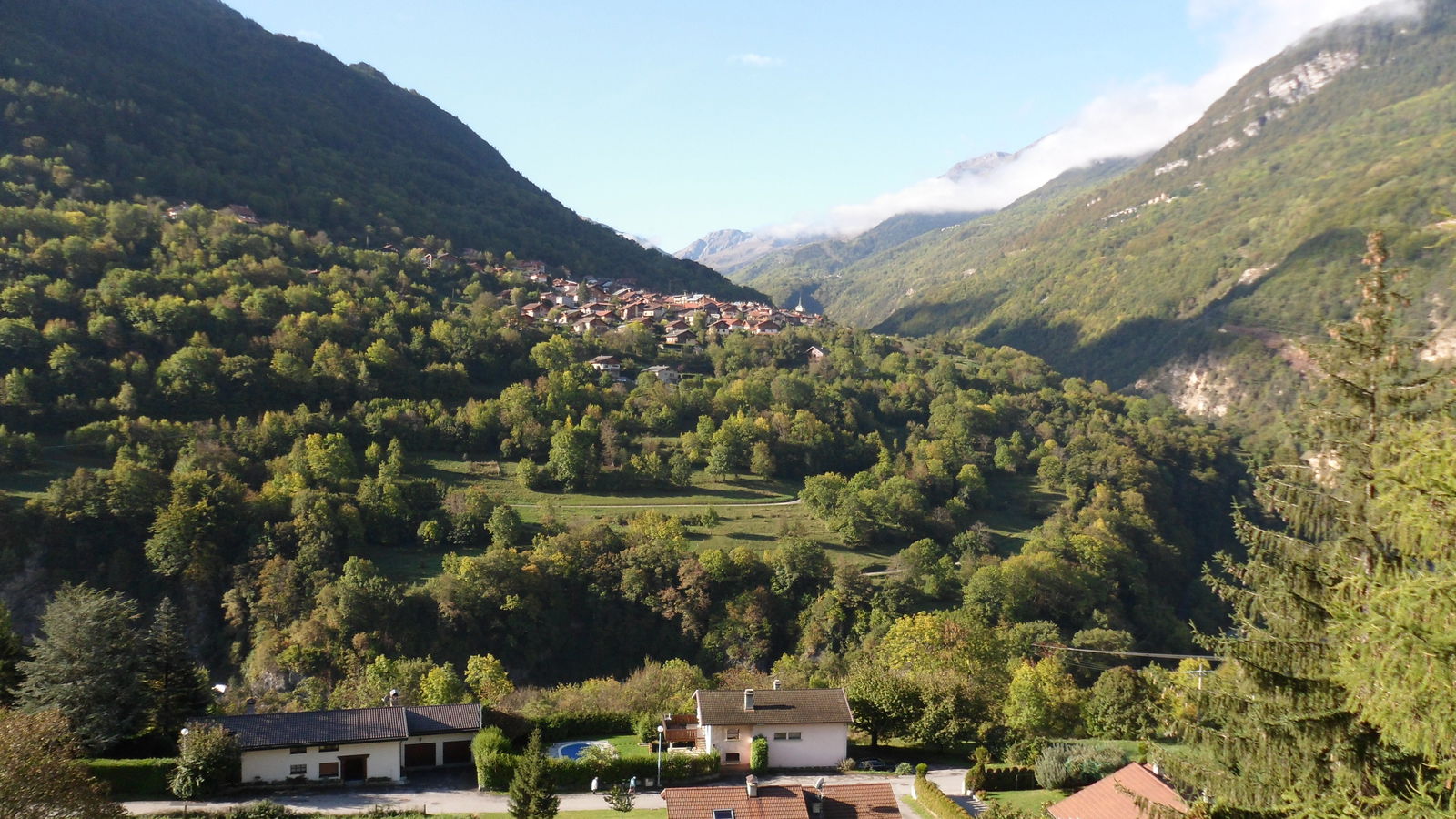 Entire Home Salins-les-Thermes 414089