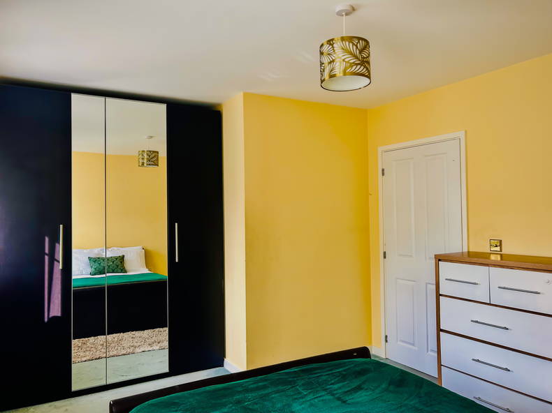 Homestay Slough 501774-2