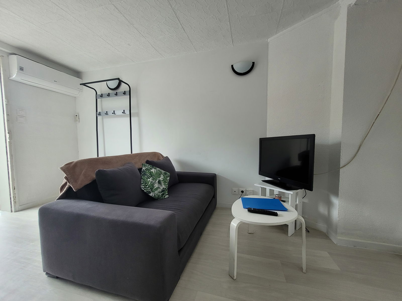 Entire Home Le Haillan 104236