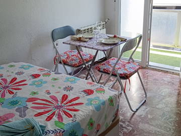 Roomlala | Twój. Pokój z tarasem z widokiem na park