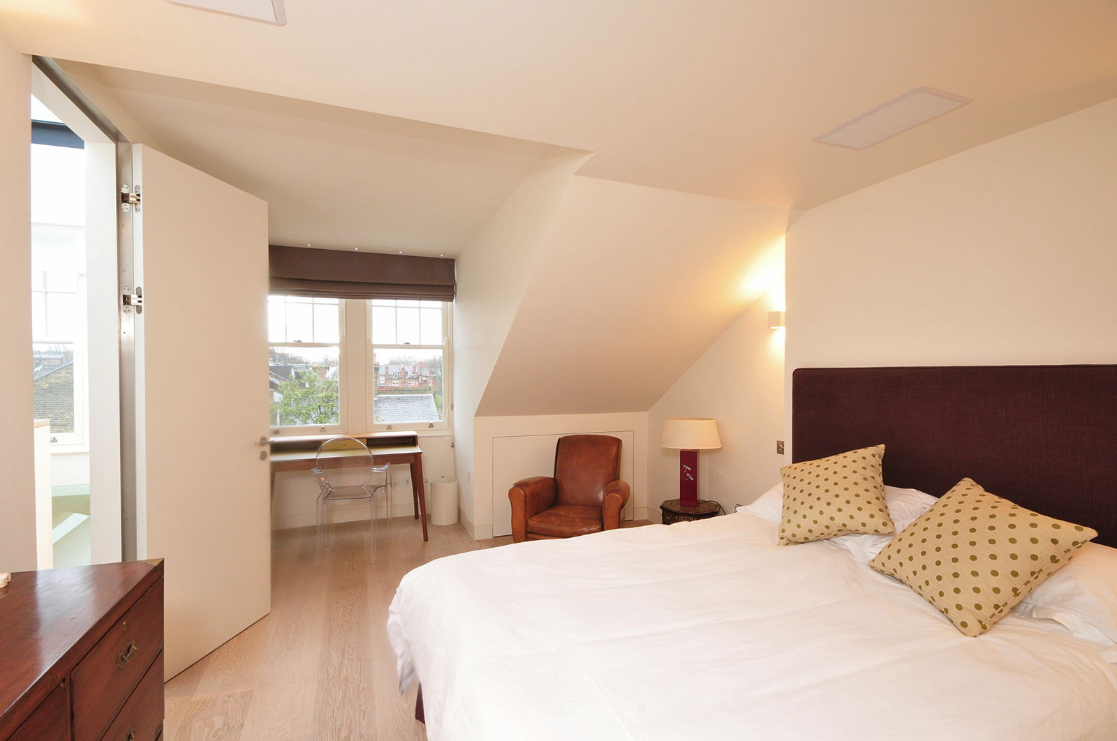 Estudio Independiente London 126023