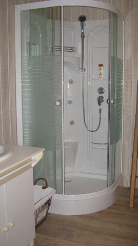 Gästezimmer Augy-sur-Aubois 60964