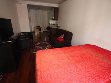 Roomlala | Um Pequeno Telhado - Paris Neuilly