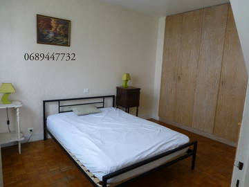 Roomlala | Um quarto em um apartamento compartilhado