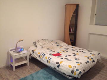 Roomlala | Um quarto grande - bairro Neudorf