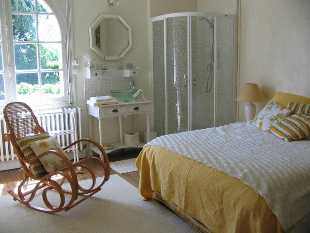 Hospedagem Em Casa De Família Mosnac 56051