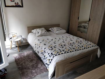 Roomlala | Umeblowane 2-pokojowe mieszkanie 32m2 Paryż 10th