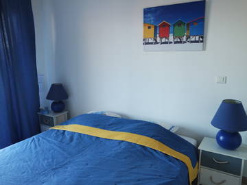 Roomlala | Umeblowane i wyposażone mieszkanie 4 pokojowe dla 3 studentów