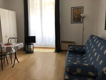 Roomlala | Umeblowane Studio Dieppe Center