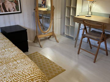 Roomlala | Umeblowany i jasny pokój