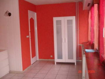 Roomlala | Umeblowany pokój 16 m2 do wynajęcia w Évry 