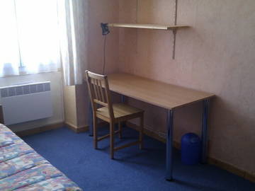 Roomlala | Umeblowany pokój dla studenta