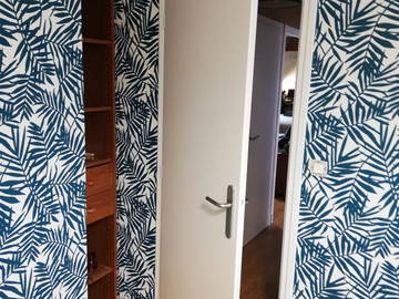 Roomlala | Umeblowany pokój dla studenta w domu studenckim