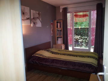 Roomlala | Umeblowany pokój do wynajęcia na parterze