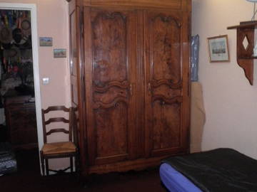Roomlala | Umeblowany pokój do wynajęcia w domu rezydenta