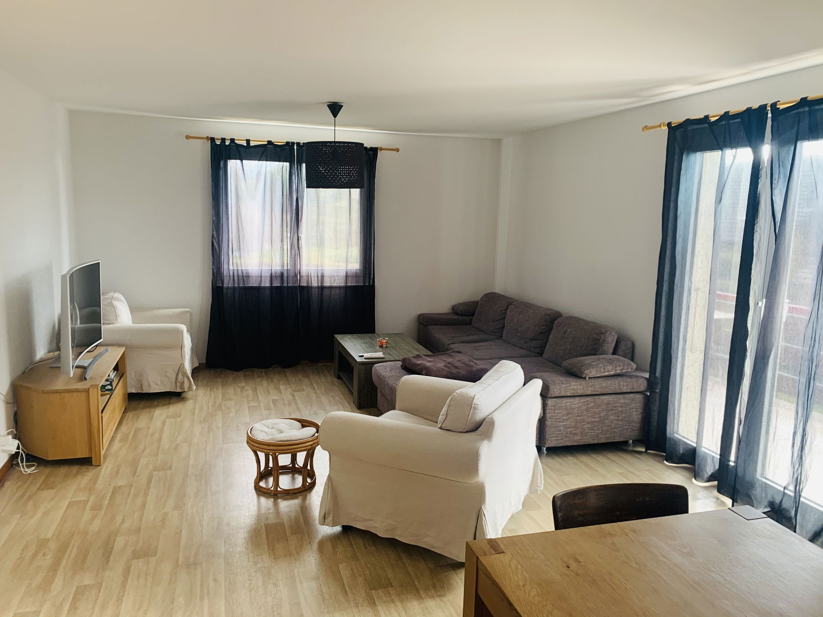 Kolokacja Le Mont-sur-Lausanne 246732