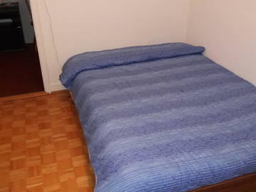 Roomlala | Umeblowany pokój do wynajęcia w Nyon