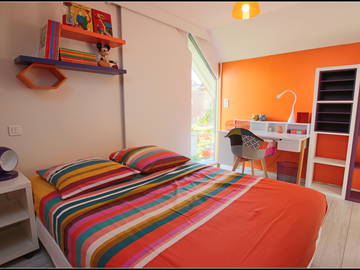 Roomlala | Umeblowany pokój u rodziny goszczącej