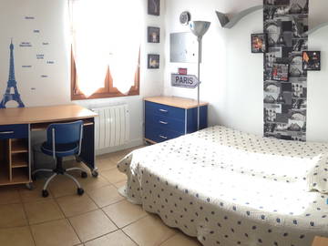 Roomlala | Umeblowany pokój w mieszkaniu współdzielonym w pawilonie 
