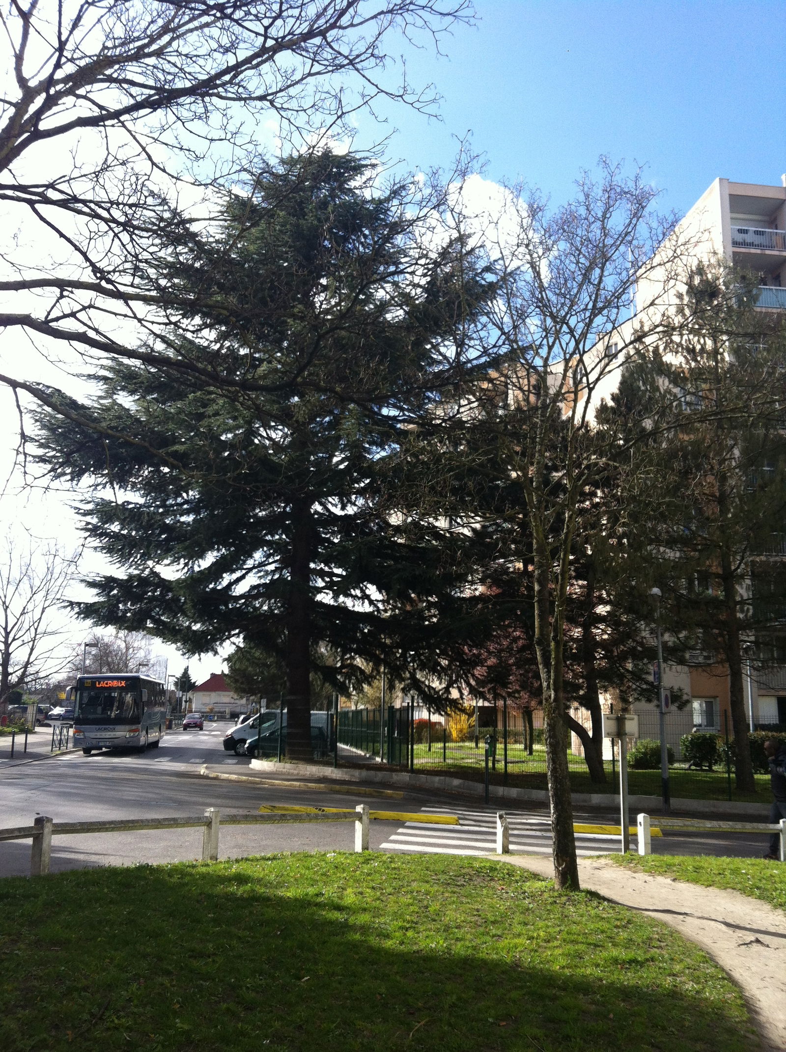 Kolokacja Franconville 105008