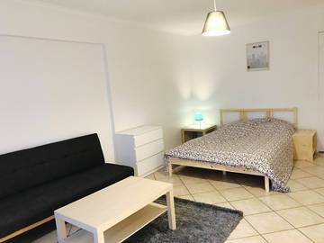 Roomlala | Umeblowany pokój w mieszkaniu współdzielonym w Lyonie 7