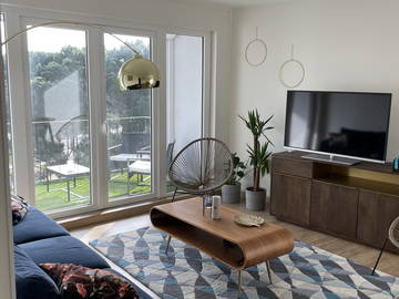Roomlala | Umeblowany pokój w mieszkaniu współdzielonym dla 4 osób