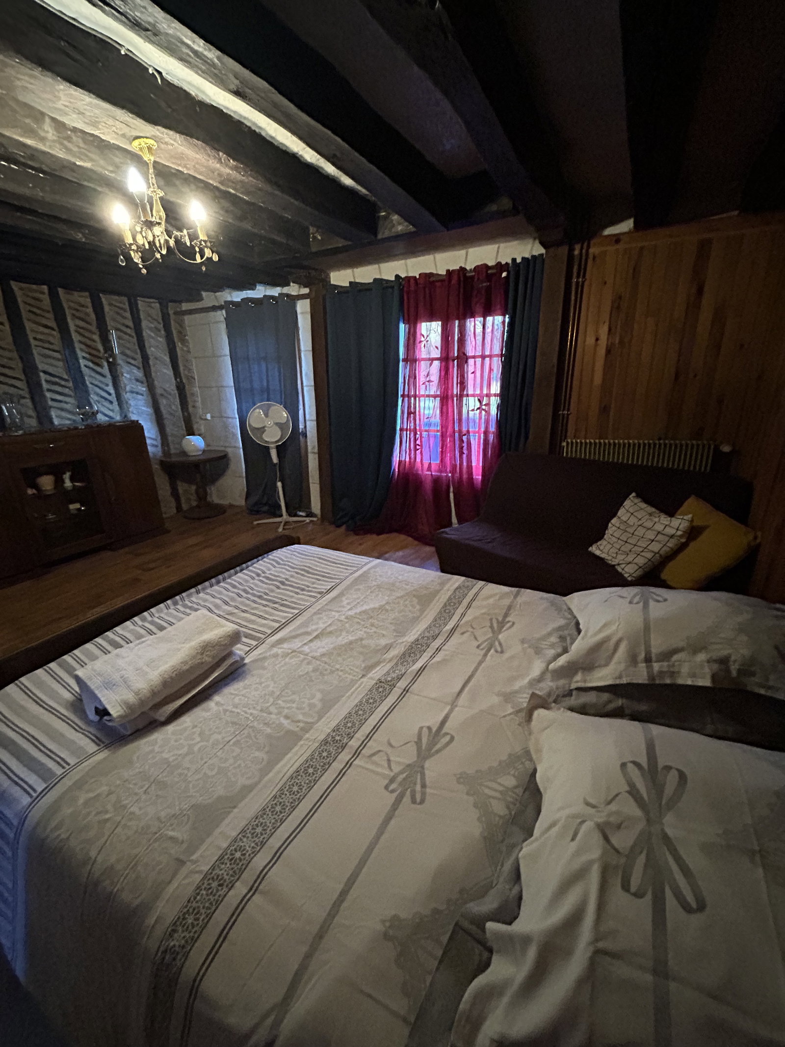 Homestay Luynes 675216