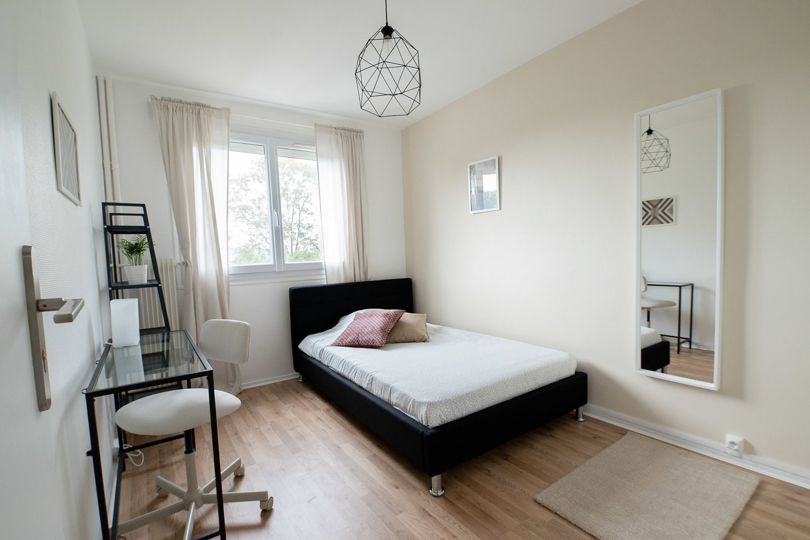 Kolokacja Rouen 542291