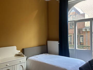 Roomlala | Umeblowany pokój w Saint Gilles, super miły i przyjemny
