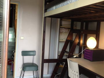Roomlala | Umeblowany pokój z balkonem