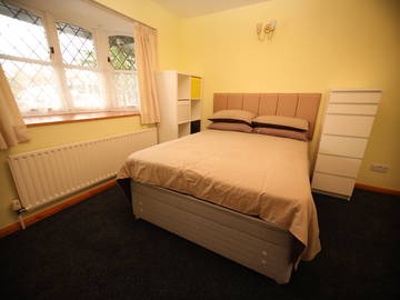 Roomlala | Umeblowany pokój z łazienką w Basildon, Essex