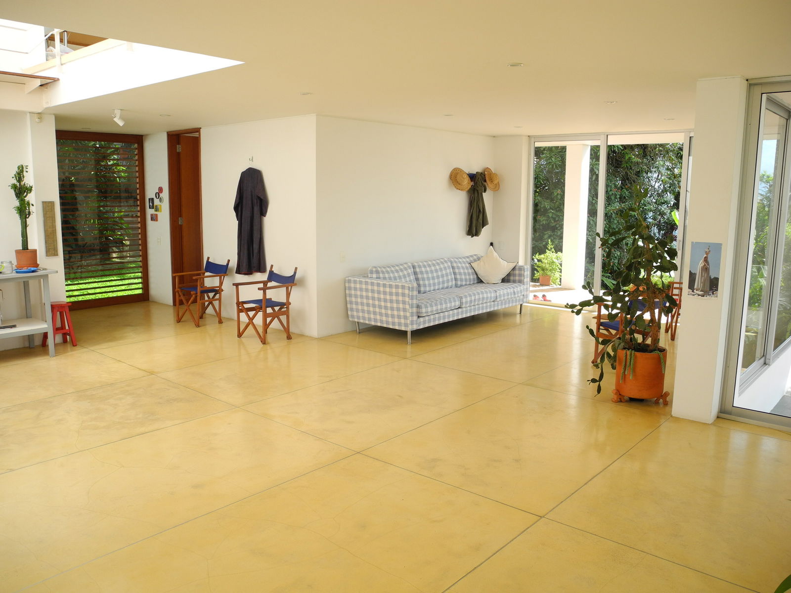 Estudio Independiente La Mesa 234589
