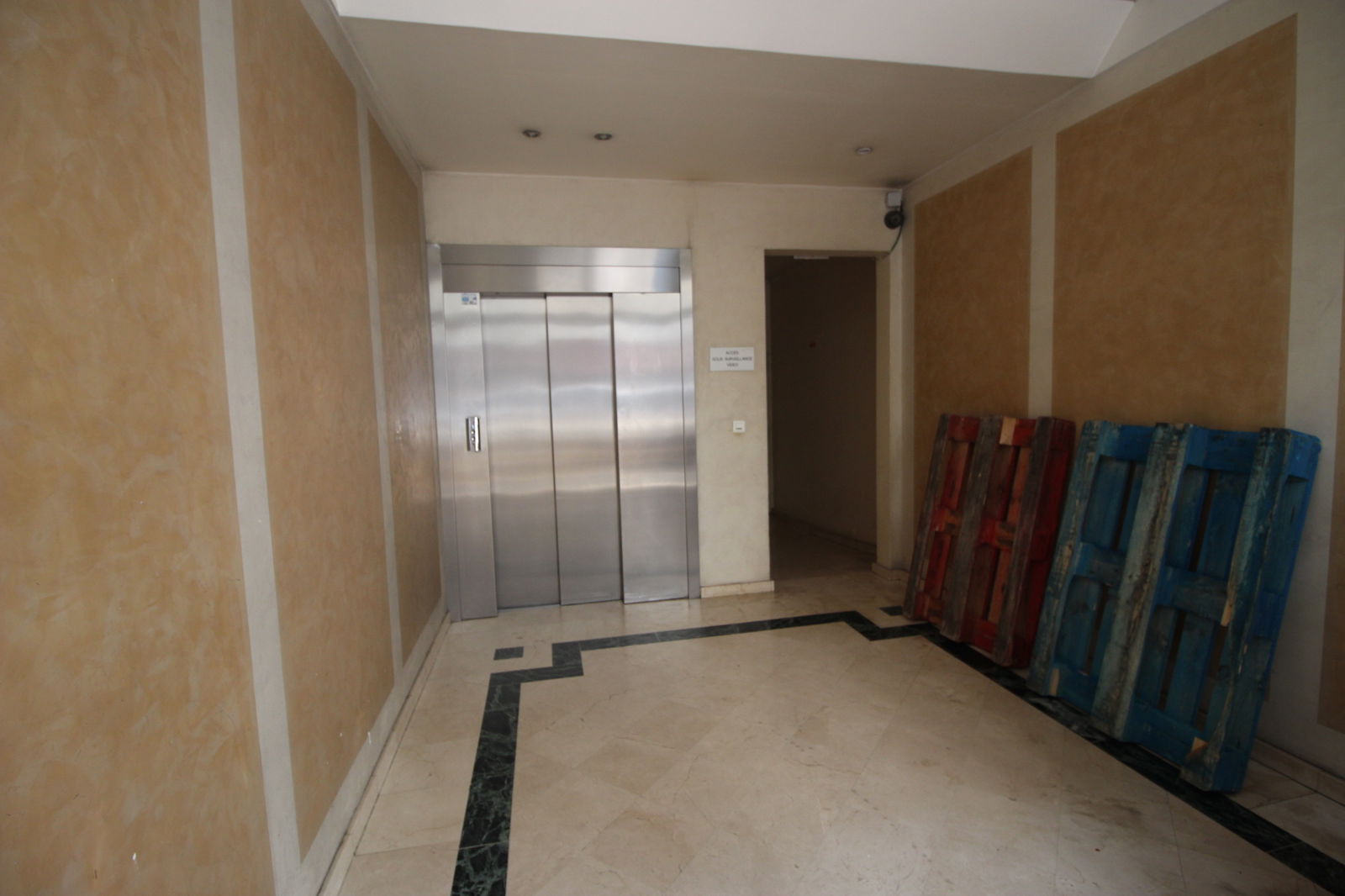 Estudio Independiente Paris 181330