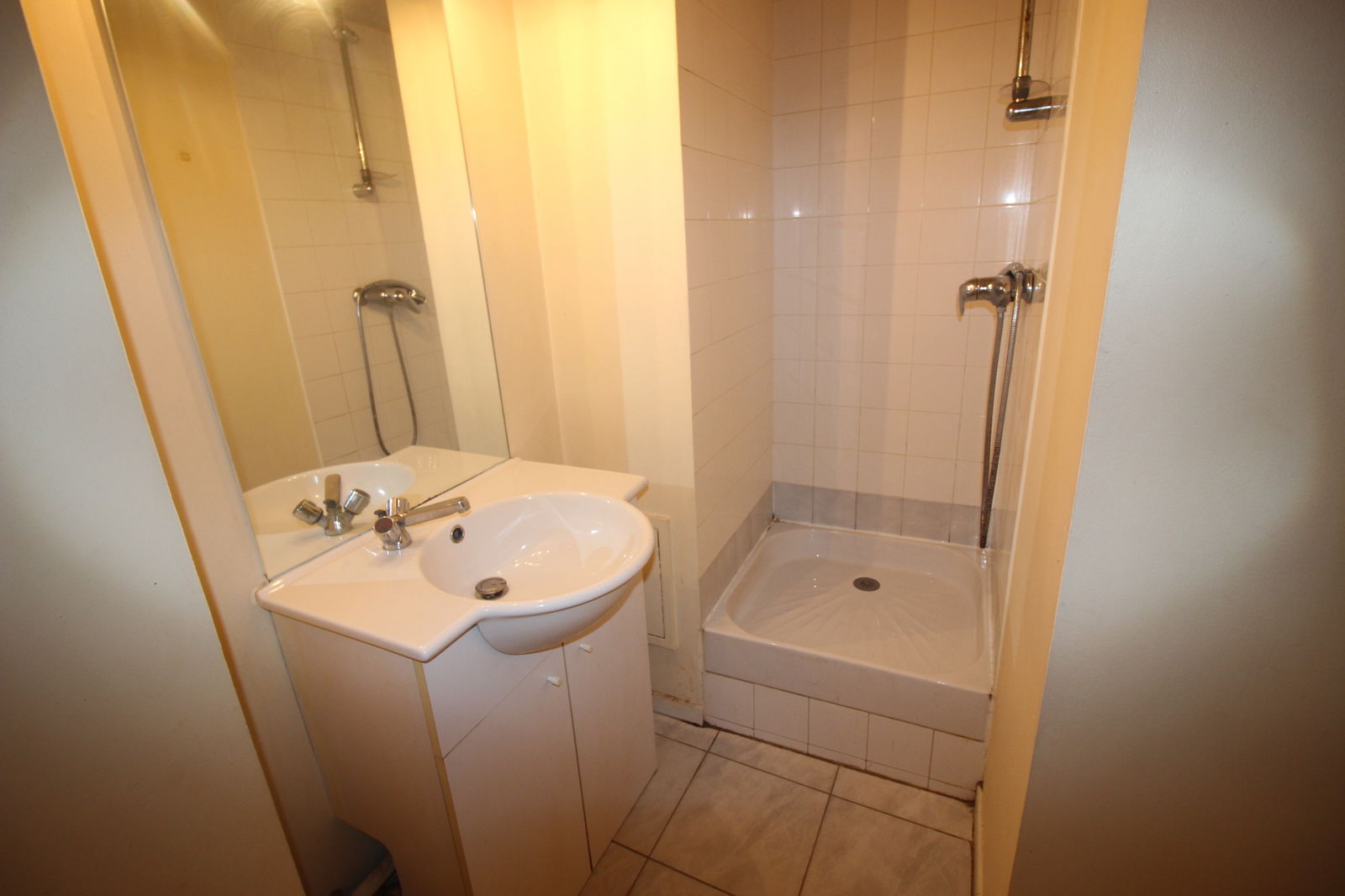Estudio Independiente Paris 181330