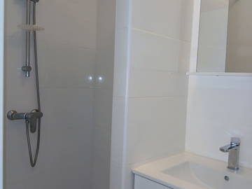 Colocation à louer à Gignac - photo 2 : salle de bain-2