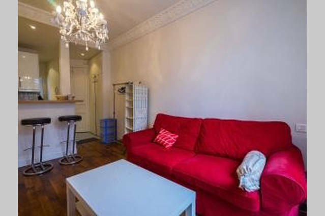 Estudio Independiente Paris 229739