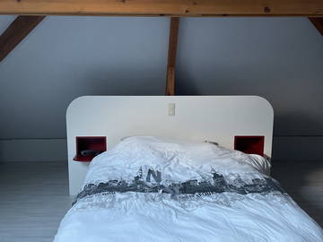 Roomlala | Una camera da letto