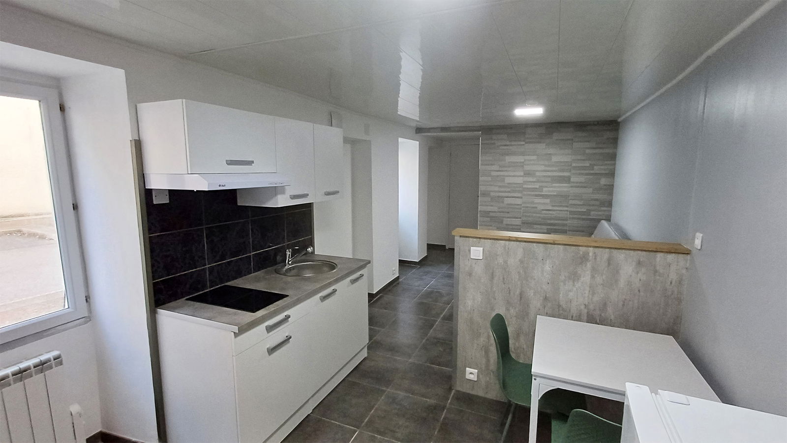 Unabhängiges Studio Saint-Denis-en-Bugey 596263