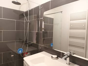 Chambre chez l'habitant à louer à Saverdun - photo 5 : salle de bain-5