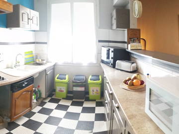 Room For Rent Niort 251114