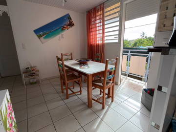 Chambre chez l'habitant à louer à Rivière-Salée - photo 6 : autre pièce-6