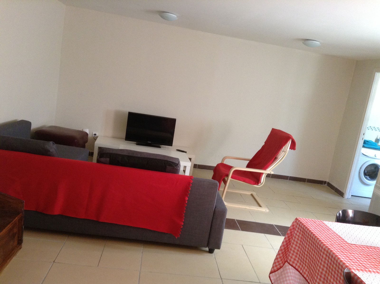 Logement Entier Stains 97777