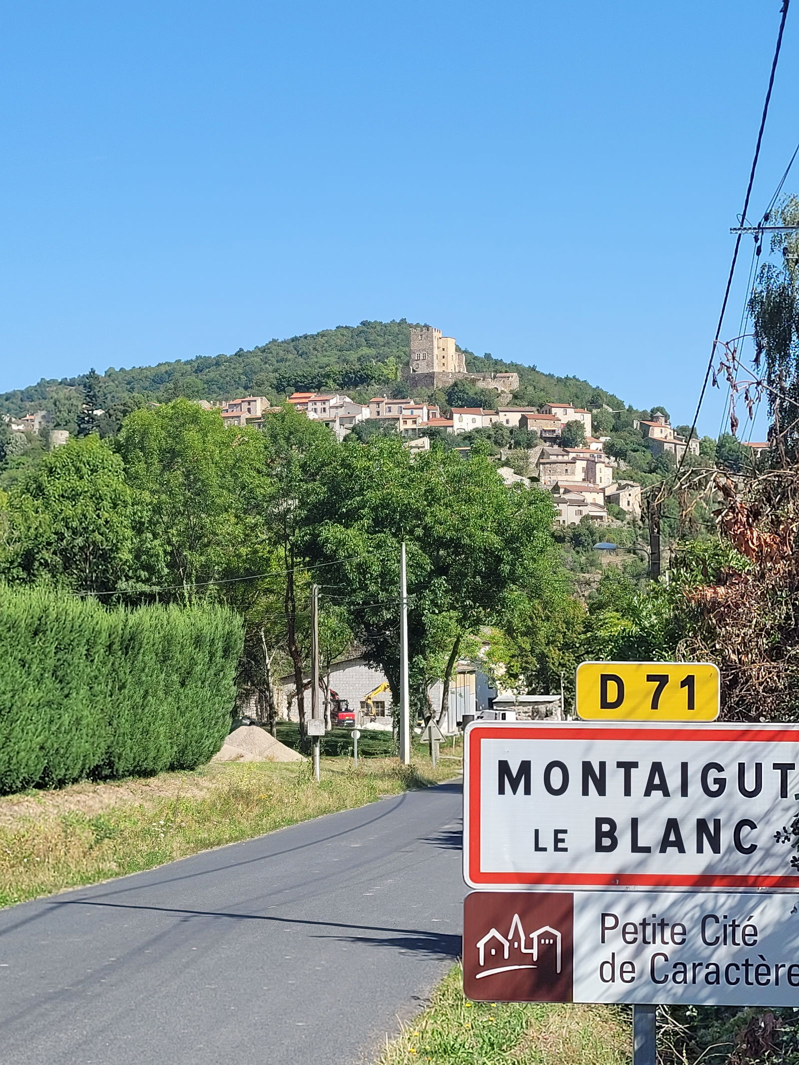 Ganzes Haus Montaigut-le-Blanc 589788